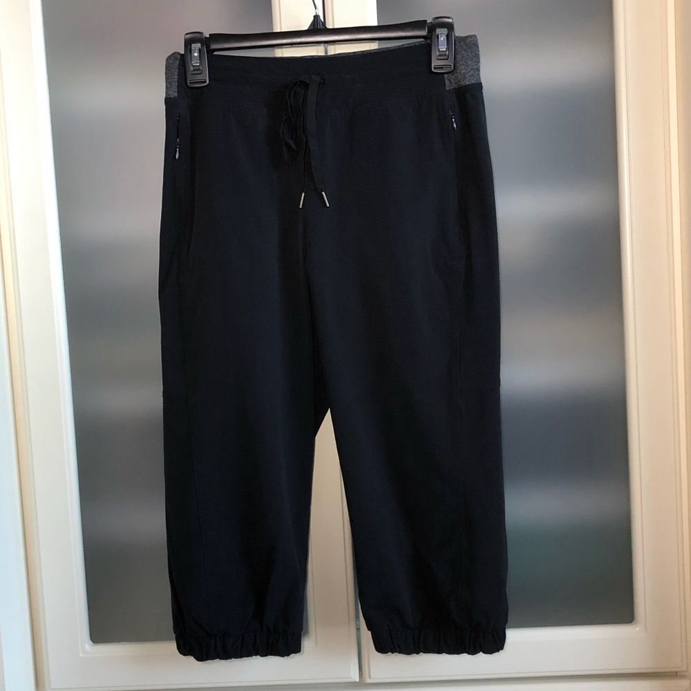 Women’s Stretch Nylon Athletic Capris